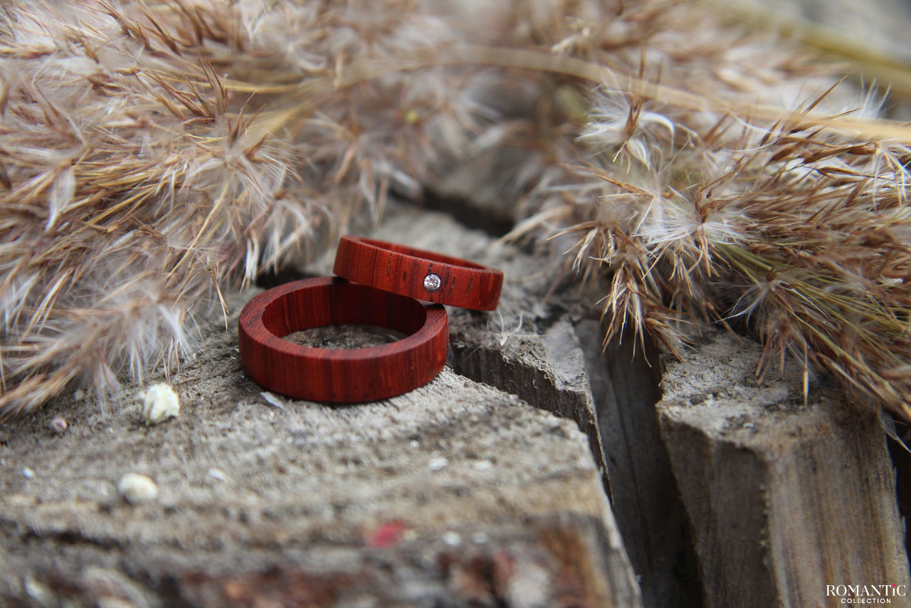 27 лет – Красное дерево