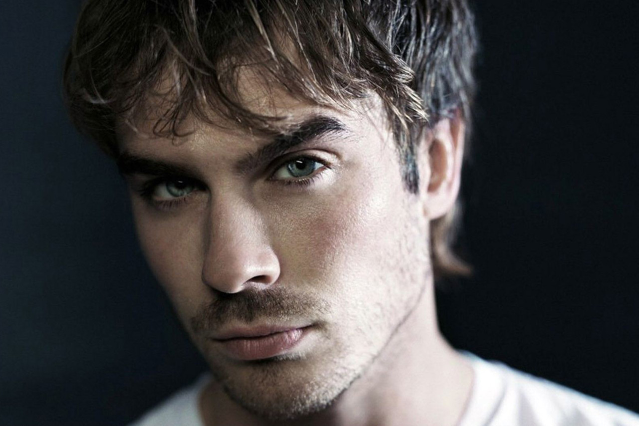 Комментарий к фото парню одним словом