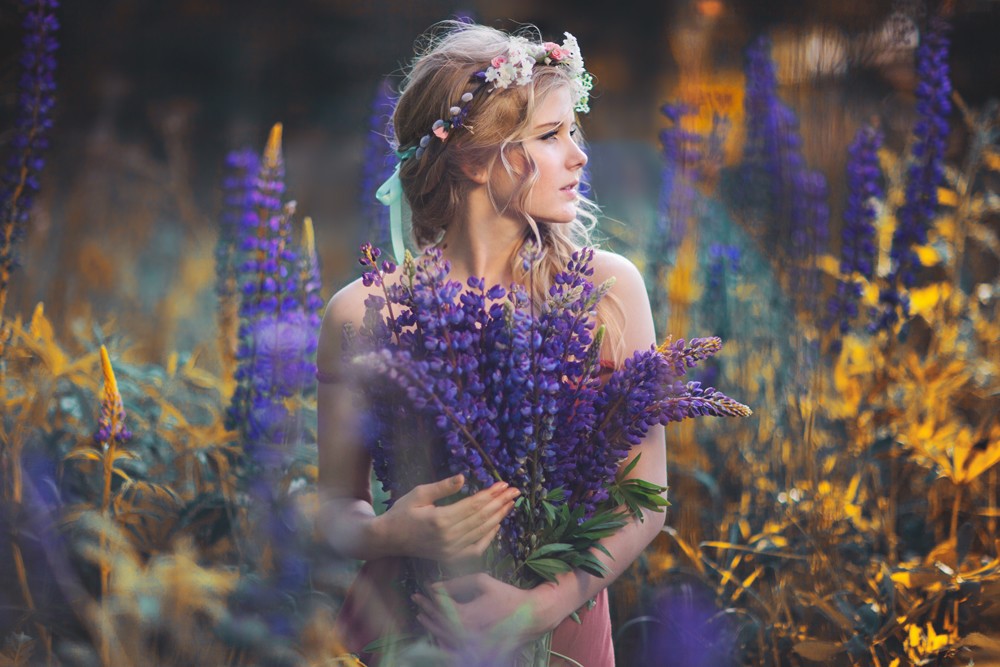 Ей однажды одна предсказала гадалка