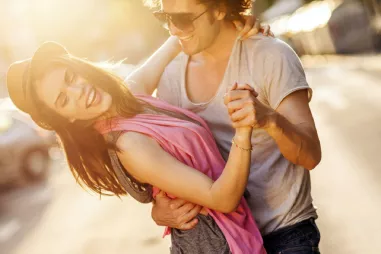 6 ситуаций, когда важно напомнить партнеру, как сильно вы его любите