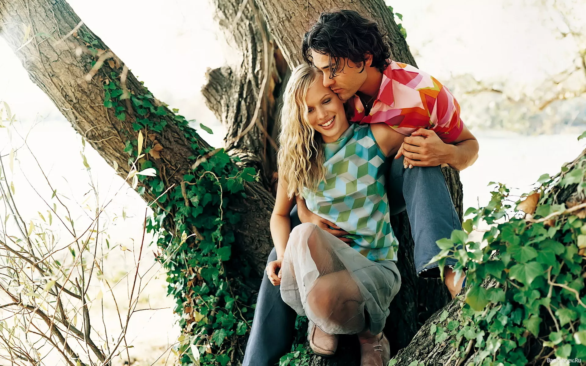 Влюбленные на природе