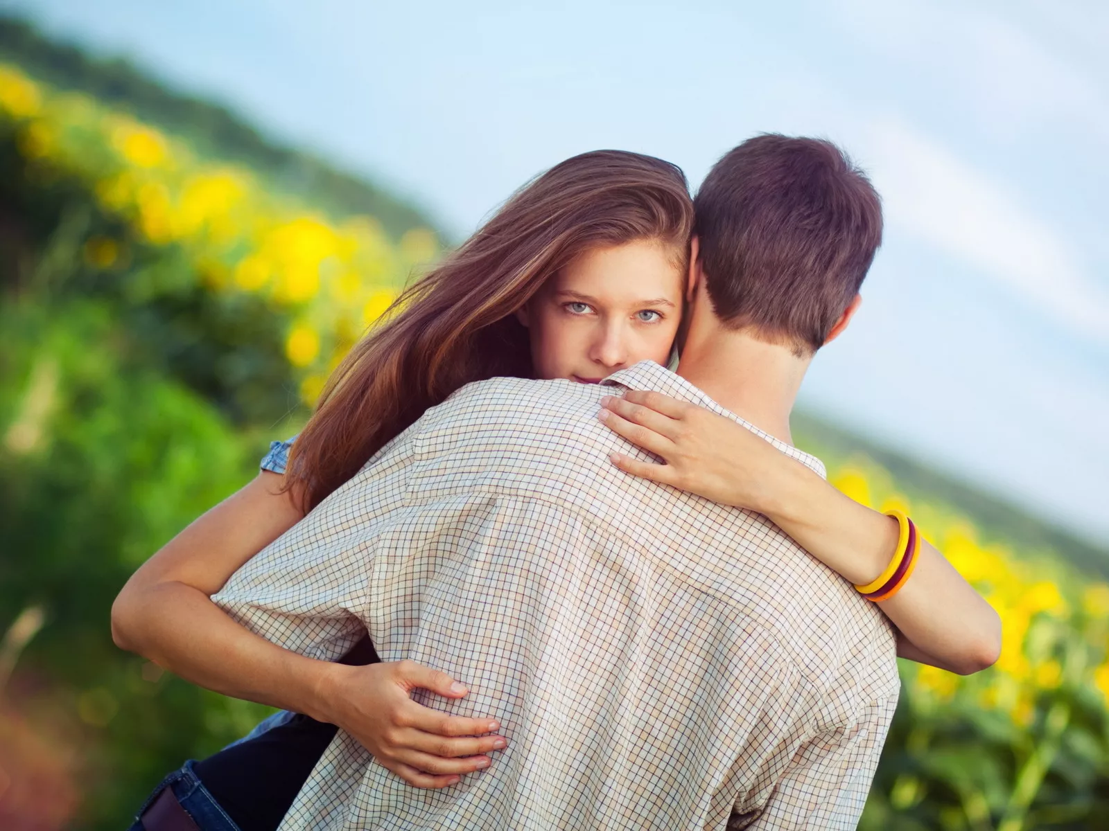 Нежные объятия