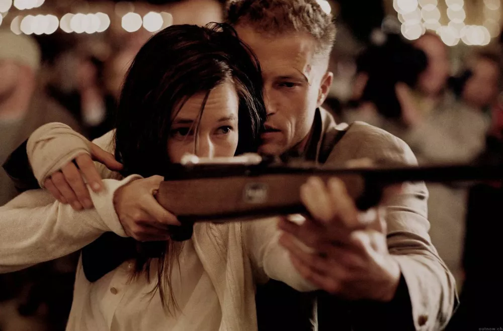 Босиком по мостовой