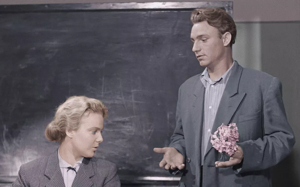 Весна на Заречной улице