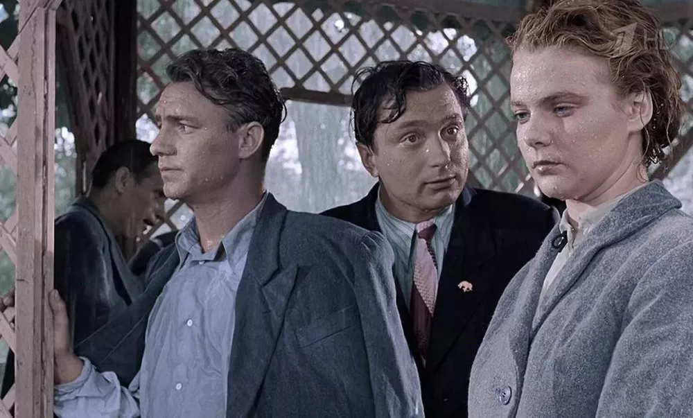 Весна на Заречной улице