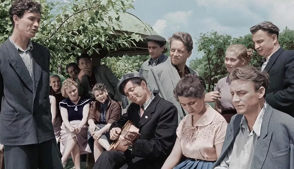 Весна на Заречной улице