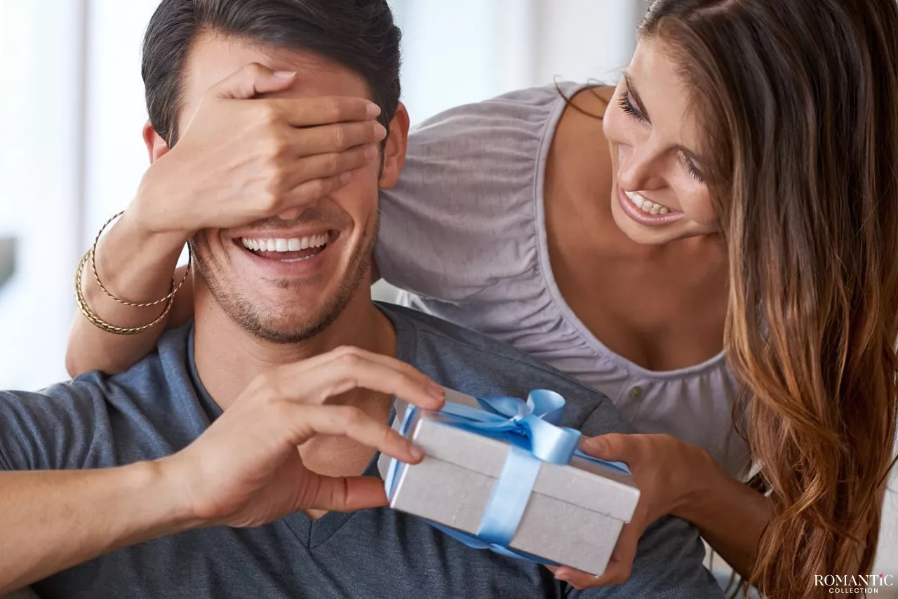 Что подарить на 23 Февраля любимому мужчине?