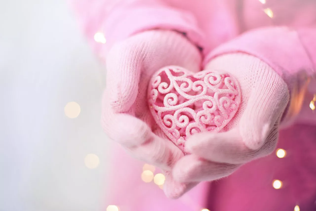 Женщина может уйти за нежностью