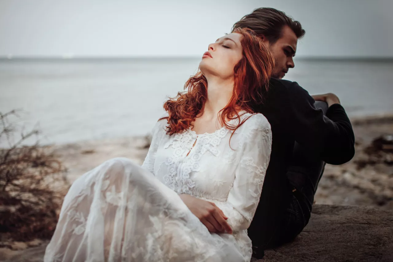 Если кто-то «уводит» вашего партнера, кто на самом деле виноват?