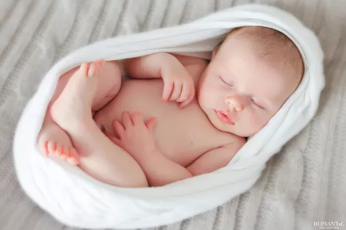 «Подарите нам 6 недель»: письмо новорожденного своим маме и папе