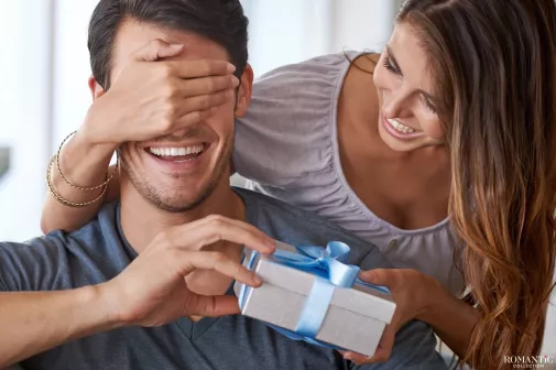 Что подарить на 23 Февраля любимому мужчине?