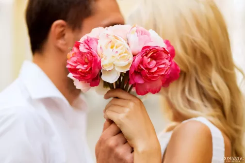 Как правильно дарить цветы по этикету