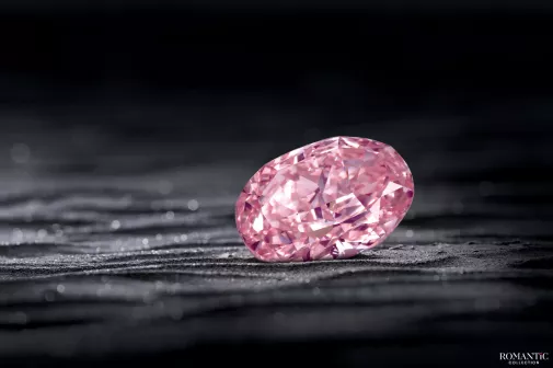 Редчайший розовый бриллиант «Призрак розы» продан за $26,6 млн