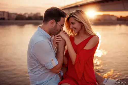 3 скрытых сигнала того, что он влюбляется в вас