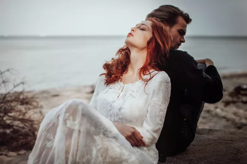 Если кто-то «уводит» вашего партнера, кто на самом деле виноват?