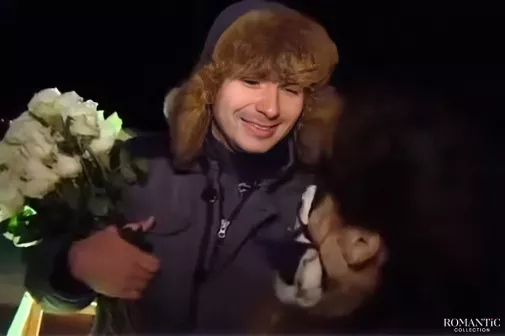 Видео: «Выходи за меня» из 65 автомобилей