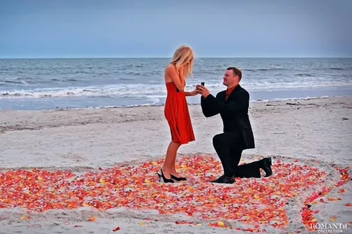 Видео: Необычные предложения руки и сердца