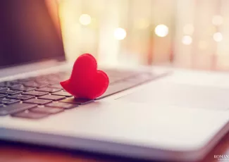 Топ-100 фраз для знакомства с девушкой в сети