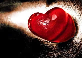 Обои о любви: Алое сердце