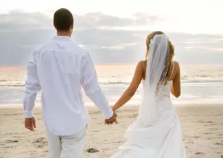 Обои о любви: Свадьба на берегу моря