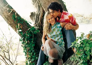 Обои о любви: Влюбленные на природе