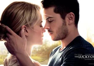 Обои о любви: Поцелуй влюблённых