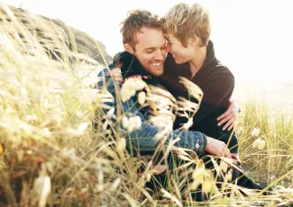 Обои о любви: Влюбленные во ржи