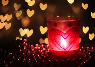Обои о любви: Праздничная свеча